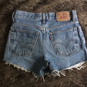 Slightly Distressed Levi Shorts!